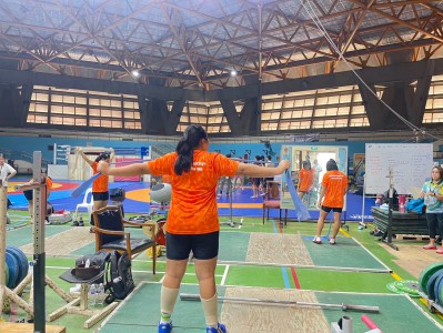 จอมพลังจากไทยซ้อมโค้งสุดท้าย-“เสธ.ยอด-มาดามบุษ” บินเชียร์ติด ... Image 1