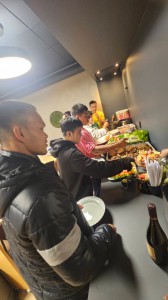 ทีมจอมพลังไทยขอบคุณชาวไทยในนอร์เวย์เสิร์ฟอาหารแสนอร่อย-เชียร ... Image 4