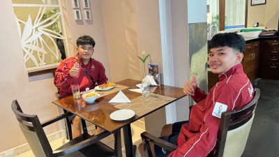 จอมพลังทีมชาติไทยเดินทางถึงกรุงมานามา พร้อมทำศึกเอเชี่ยนยูธเ ... Image 13