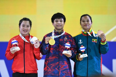 ทัพจอมพลังไทยเปิดฉากสวย “ฟ่าง” คว้าทองทุบสถิติโลก-สุรจนา กระ ... Image 17