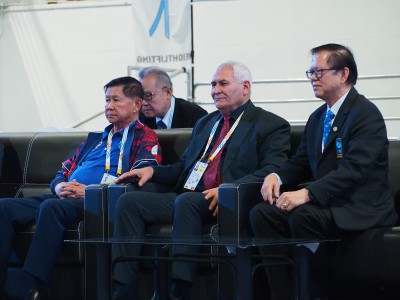 ประธานสหพันธ์ยกน้ำหนักนานาชาติร่วมชมกีฬายกน้ำหนัก ซีเกมส์ คร ... Image 7