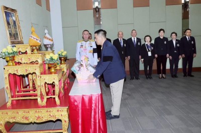 พลตรีหญิง ท่านผู้หญิงอรอนงค์ ปิยนาฏวชิรพัทธ์ มอบหมายให้ พลตร ... Image 5