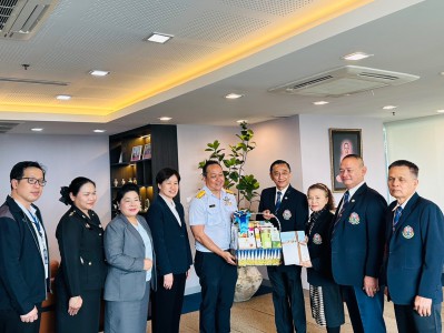 สมาคมกีฬายกน้ำหนักฯ มอบกระเช้าสวัสดีปีใหม่ผู้บริหาร กกท.-กอง ... Image 6