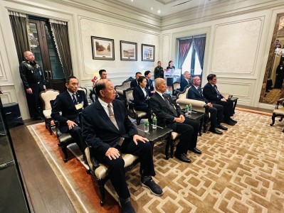 สมาคมกีฬายกน้ำหนักฯ-ชมรมกอล์ฟเพื่อนพี่ยอด มอบ 1 ล. สร้างบังเ ... Image 5