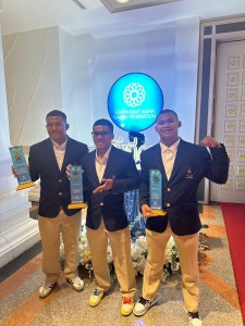 3 จอมพลังรับมอบโล่เกียรติคุณงาน “คืนที่ดาวพราวฟ้า” Image 14