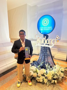 3 จอมพลังรับมอบโล่เกียรติคุณงาน “คืนที่ดาวพราวฟ้า” Image 15