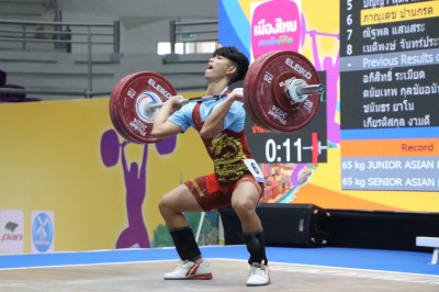 “ฟ่าง-ออย” สมราคาฮีโร่โอลิมปิกเหมาคนละ 3 เหรียญทอง ให้ต้นสัง ... Image 13