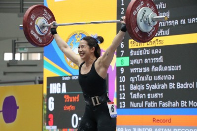 “เวฟ” โชว์กระชาก 3 เหรียญทอง-“ธีระวัตร-บุศยา” ฟอร์มเฉียบคว้า ... Image 30