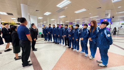 จอมพลังไทยลัดฟ้าจากเชียงใหม่มา กทม. ก่อนบินสู่นาโกยาทำศึก อช ... Image 1