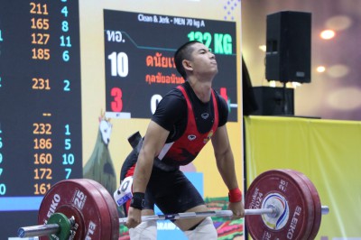 “ฐิตาพร ตีกา“ ควง 2 จอมพลังอินโดนีเซีย เหมาคนละ 3 เหรียญทอง Image 20