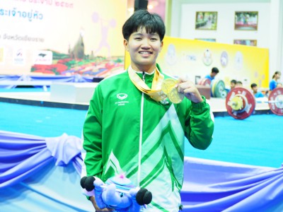 “ฐิตาพร ตีกา“ ควง 2 จอมพลังอินโดนีเซีย เหมาคนละ 3 เหรียญทอง Image 29