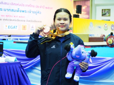 “ฐิตาพร ตีกา“ ควง 2 จอมพลังอินโดนีเซีย เหมาคนละ 3 เหรียญทอง Image 31