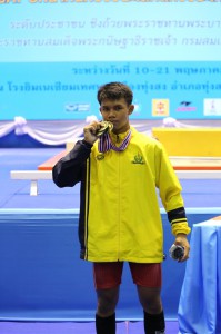 น้ำหนึ่ง ที่เฉือนเอาชนะสุดหวิว คว้า 3 เหรียญทอง รุ่น 61 กิโล ... Image 1