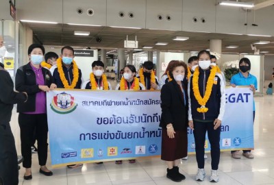 จอมพลังไทยชุดแรกหอบเหรียญกลับถึงประเทศไทยแล้ว Image 2