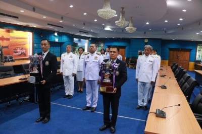 อัญเชิญถ้วยพระราชทานฯ การแข่งขัน EGAT ยกน้ำหนักชิงชนะเลิศแห่ ... Image 9