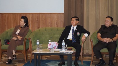 ยกน้ำหนักไทยประกาศยกระดับนักกีฬา-ผู้ฝึกสอน-ผู้ตัดสิน สู่แถวห ... Image 1