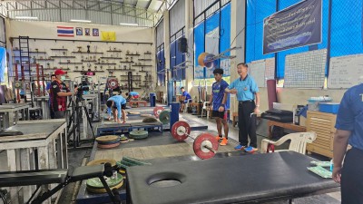 ยกเหล็กเปิดแคมป์เชียงใหม่โชว์สื่อพร้อมสู้ศึกชิงชนะเลิศแห่งโล ... Image 10