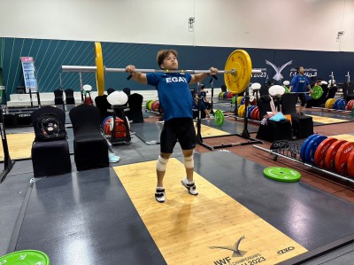 Thai Weightlifting Contingent Arrives in Riyadh - Hits the G ... Image 5