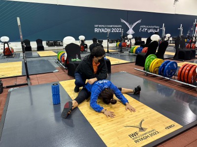 Thai Weightlifting Contingent Arrives in Riyadh - Hits the G ... Image 9