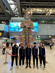 จอมพลังชุดสองเดินทางสมทบทำศึกยกน้ำหนักชิงชนะเลิศแห่งโลก Image 1