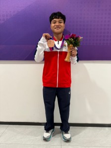 &quot;Thanyathon&quot; Wins Bronze Medal in Women's 49kg Weightlifting ... Image 8