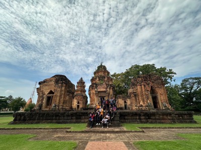 Malaysian Superpower Weightlifting Club Visits the Splendid  ... Image 2
